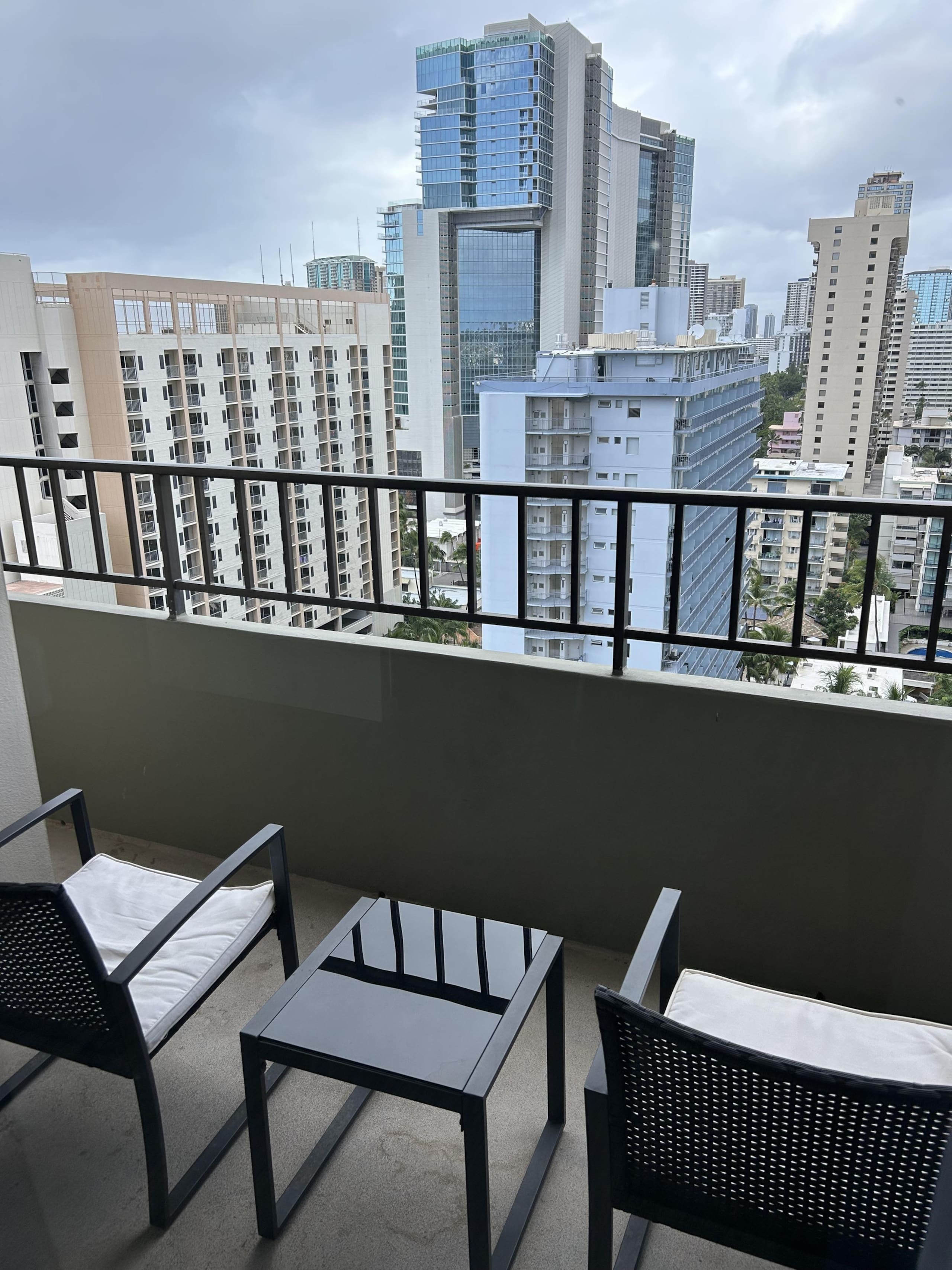 Condo in Honolulu · ★4.75 · 1 bedroom · 2 beds · 1 private bath - Image 23
