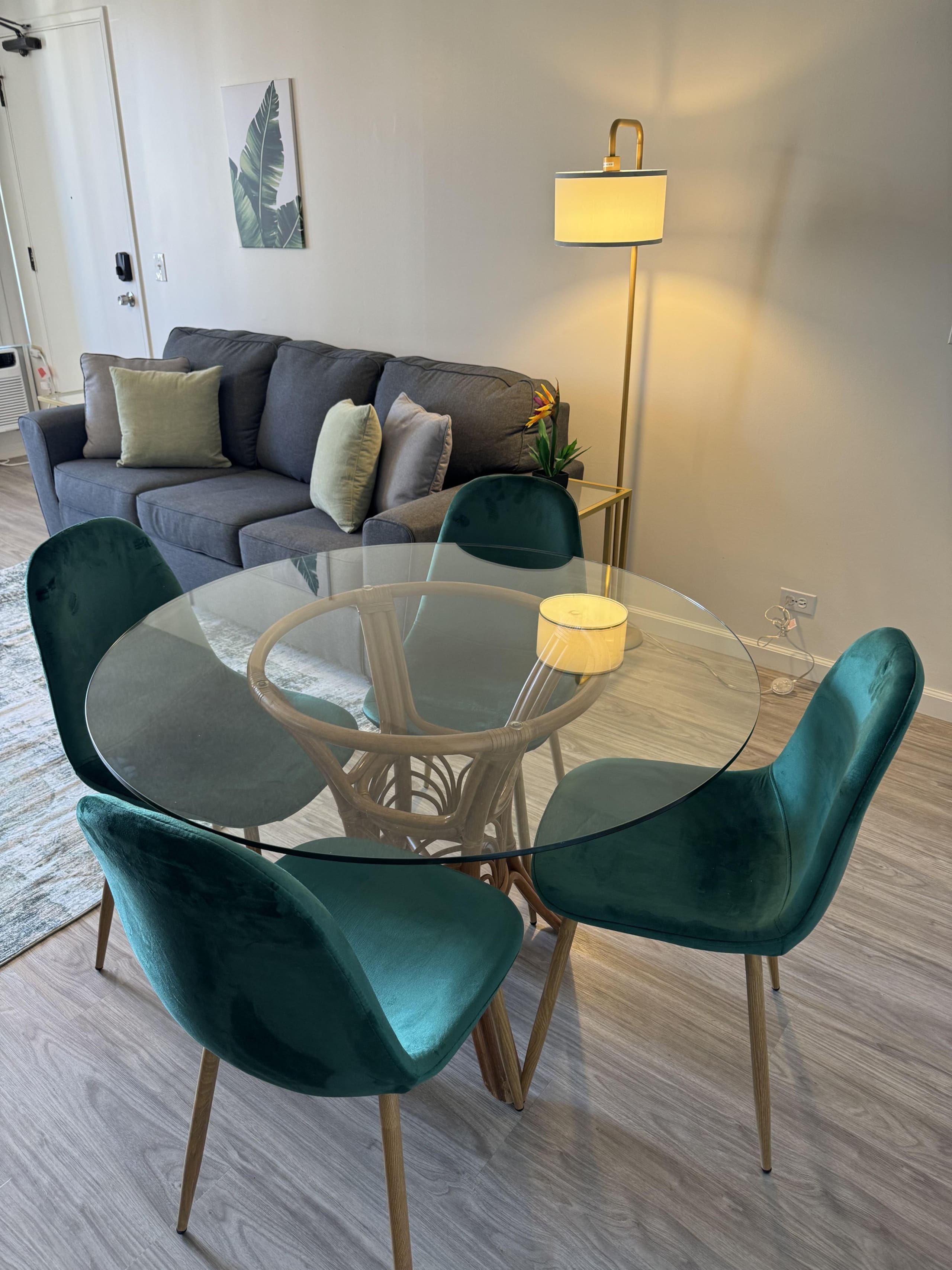 Condo in Honolulu · ★4.75 · 1 bedroom · 2 beds · 1 private bath - Image 3