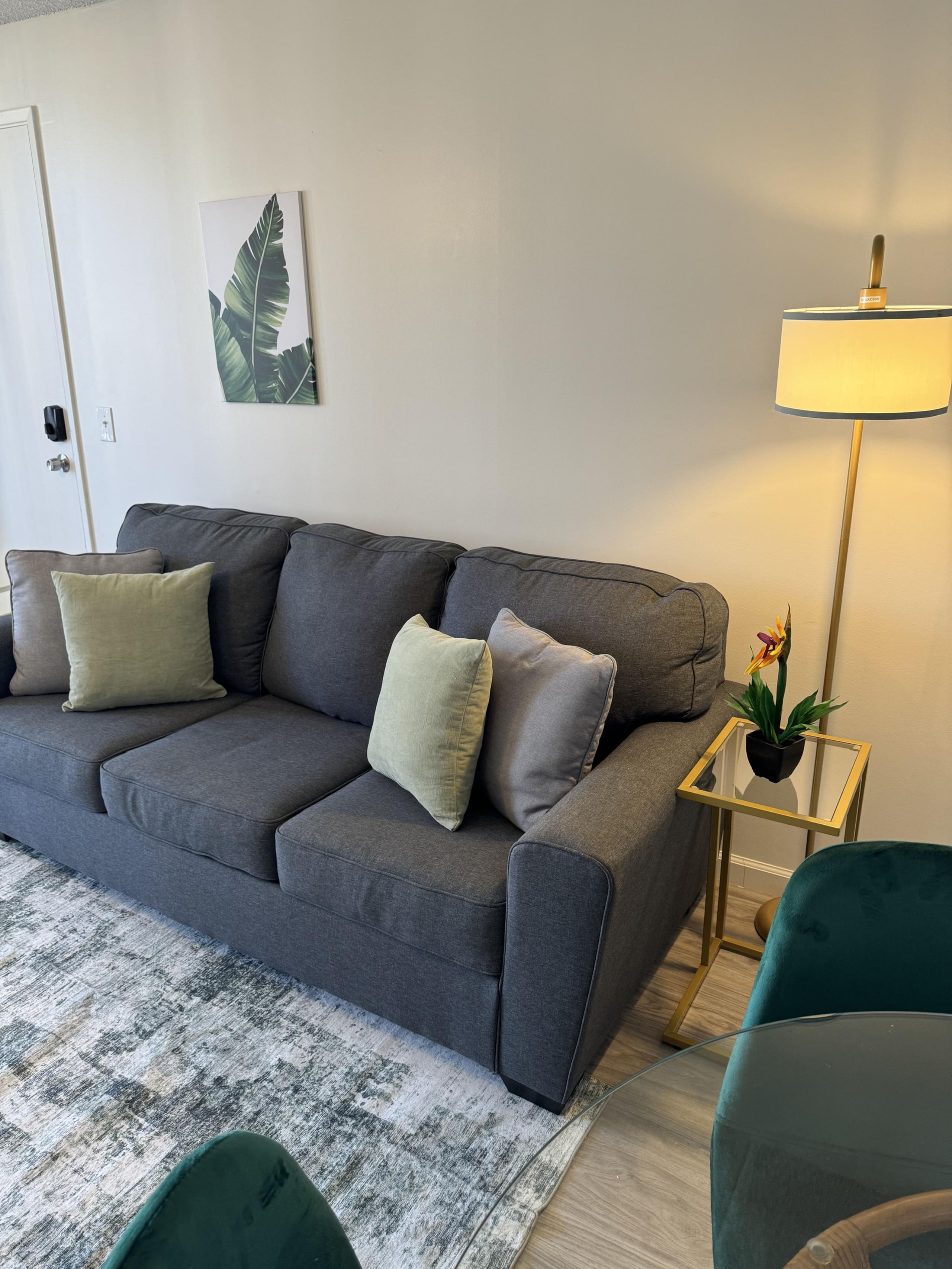 Condo in Honolulu · ★4.75 · 1 bedroom · 2 beds · 1 private bath - Image 5
