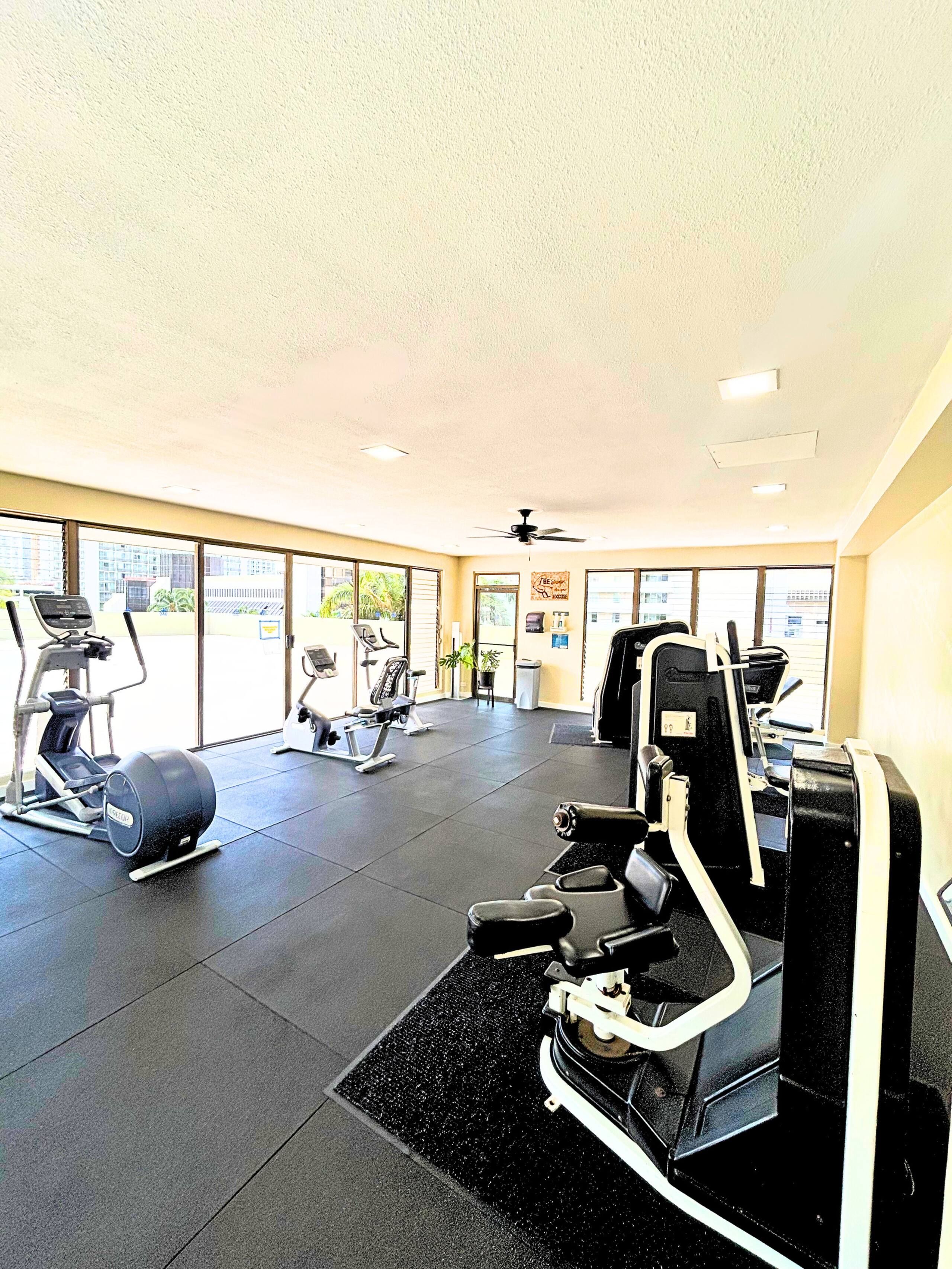 Condo in Honolulu · ★4.56 · 1 bedroom · 2 beds · 1 private bath - Image 20