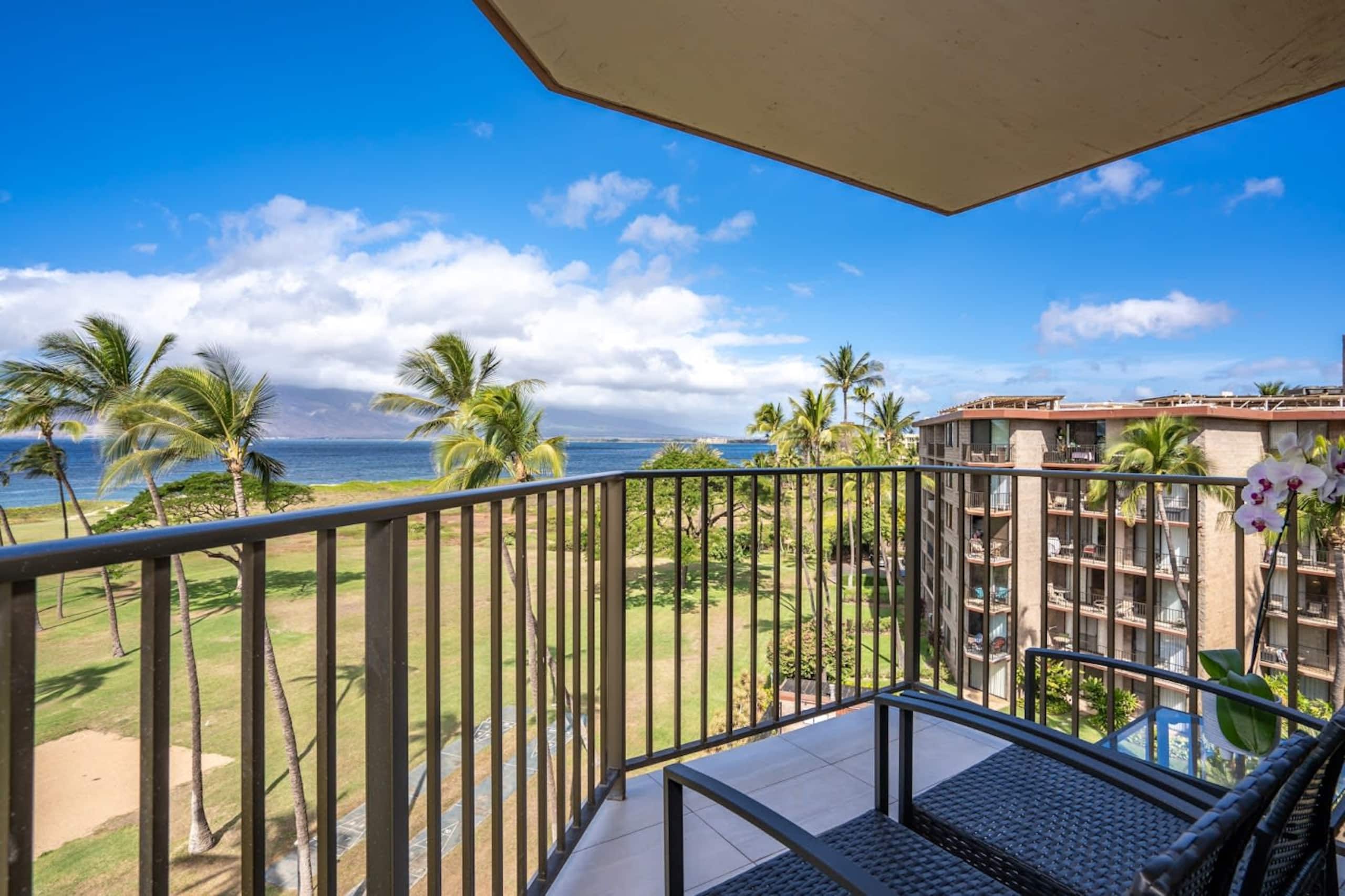 Condo in Kihei · ★4.98 · 2 bedrooms · 3 beds · 2 baths - Image 22