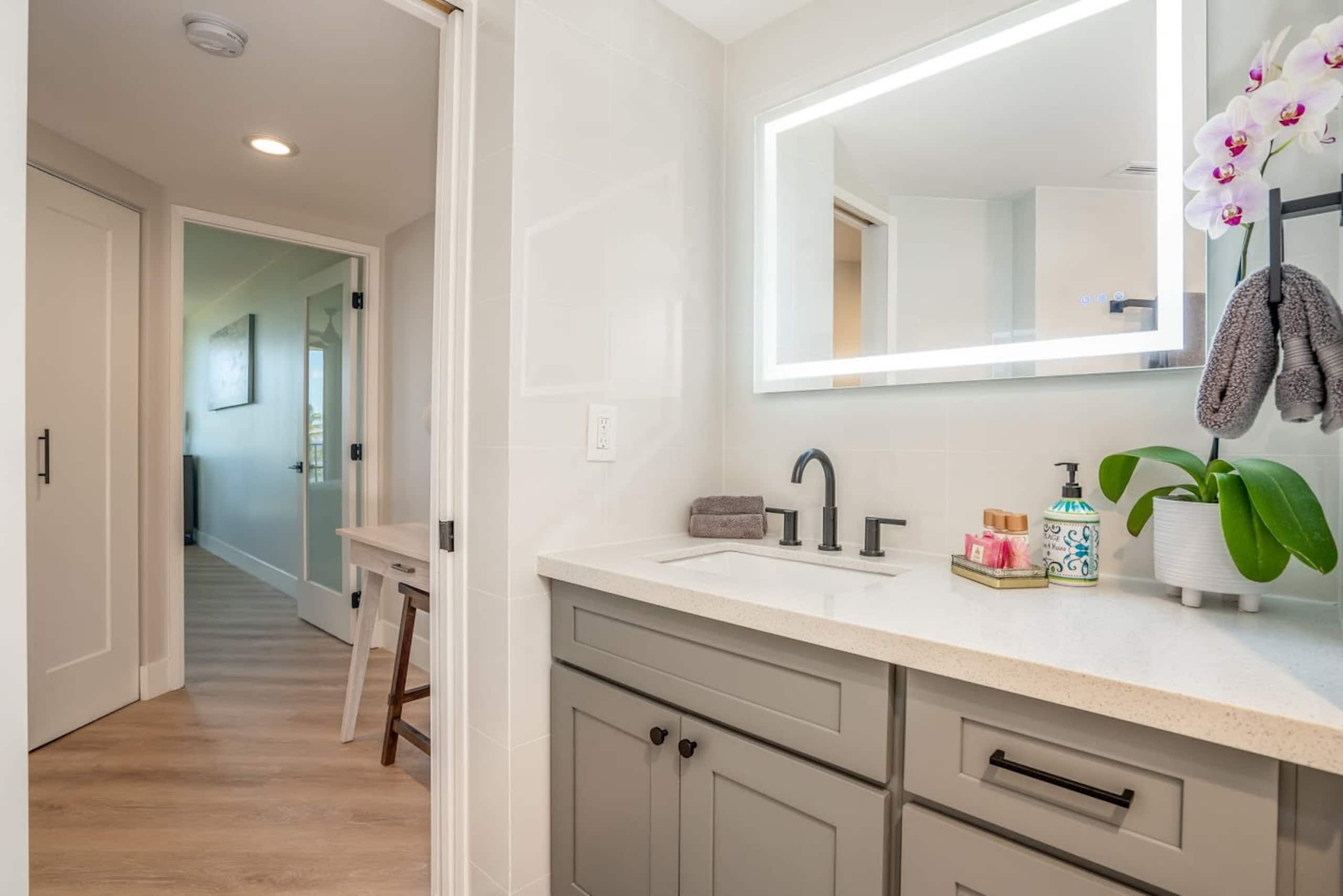 Condo in Kihei · ★4.98 · 2 bedrooms · 3 beds · 2 baths - Image 16