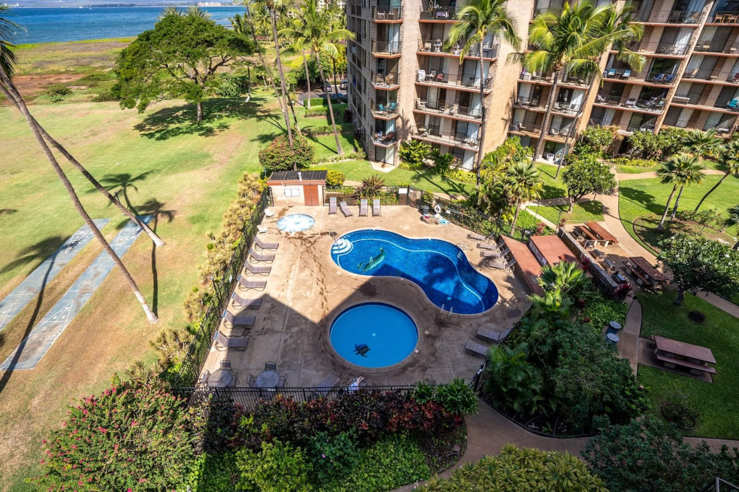 Condo in Kihei · ★4.98 · 2 bedrooms · 3 beds · 2 baths - Image 37