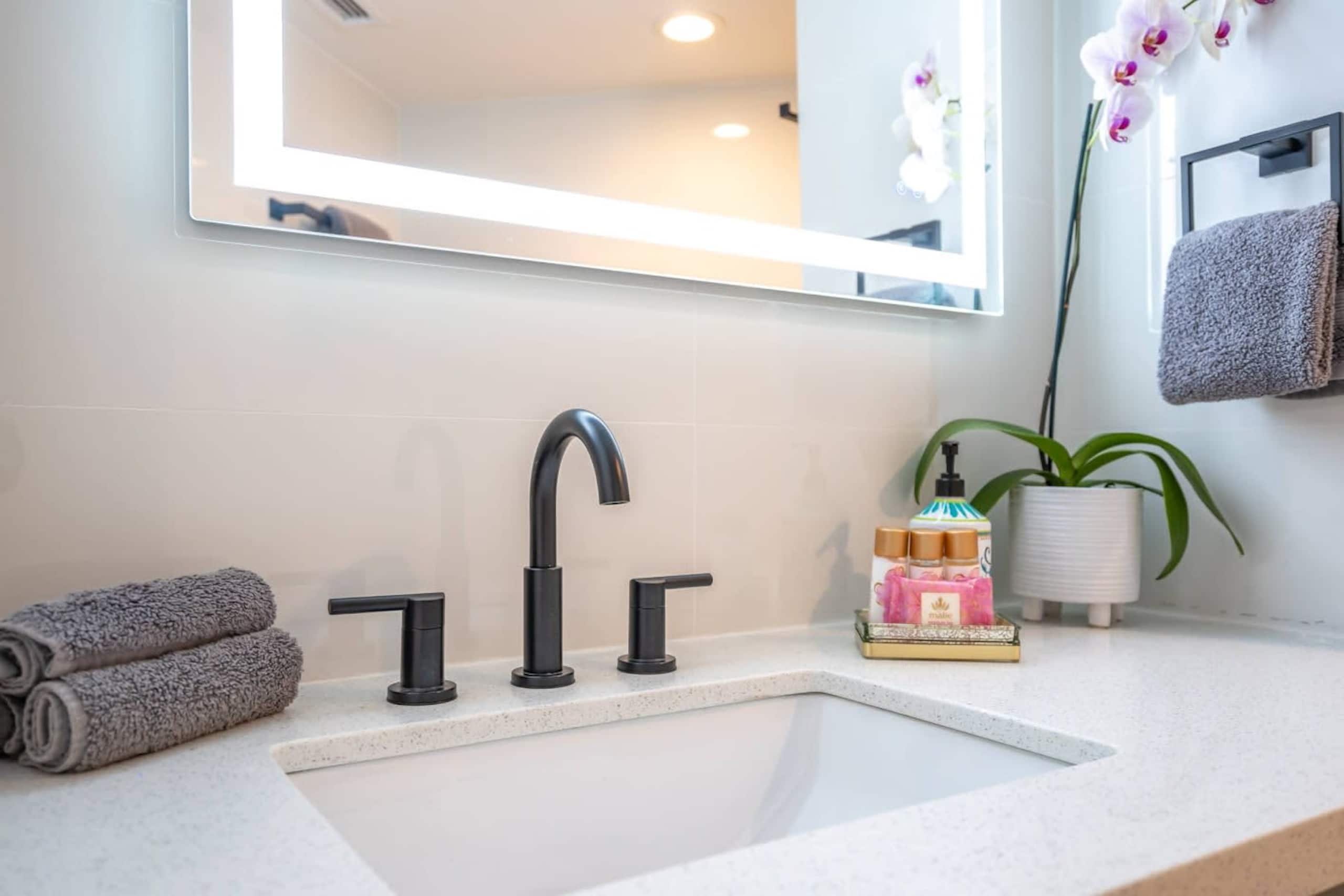 Condo in Kihei · ★4.98 · 2 bedrooms · 3 beds · 2 baths - Image 17