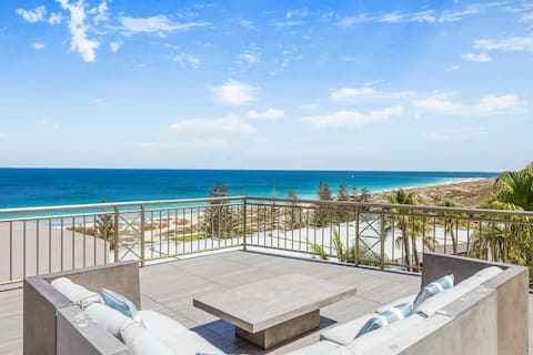 Apartment M601 - Spectacular Beachfront Penthouse!
