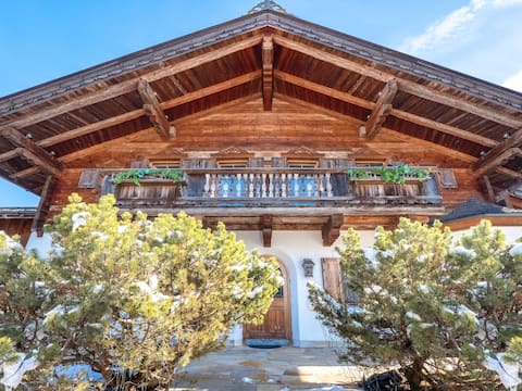 Chalet in St. Johann in Tyrol near Kitzbühel