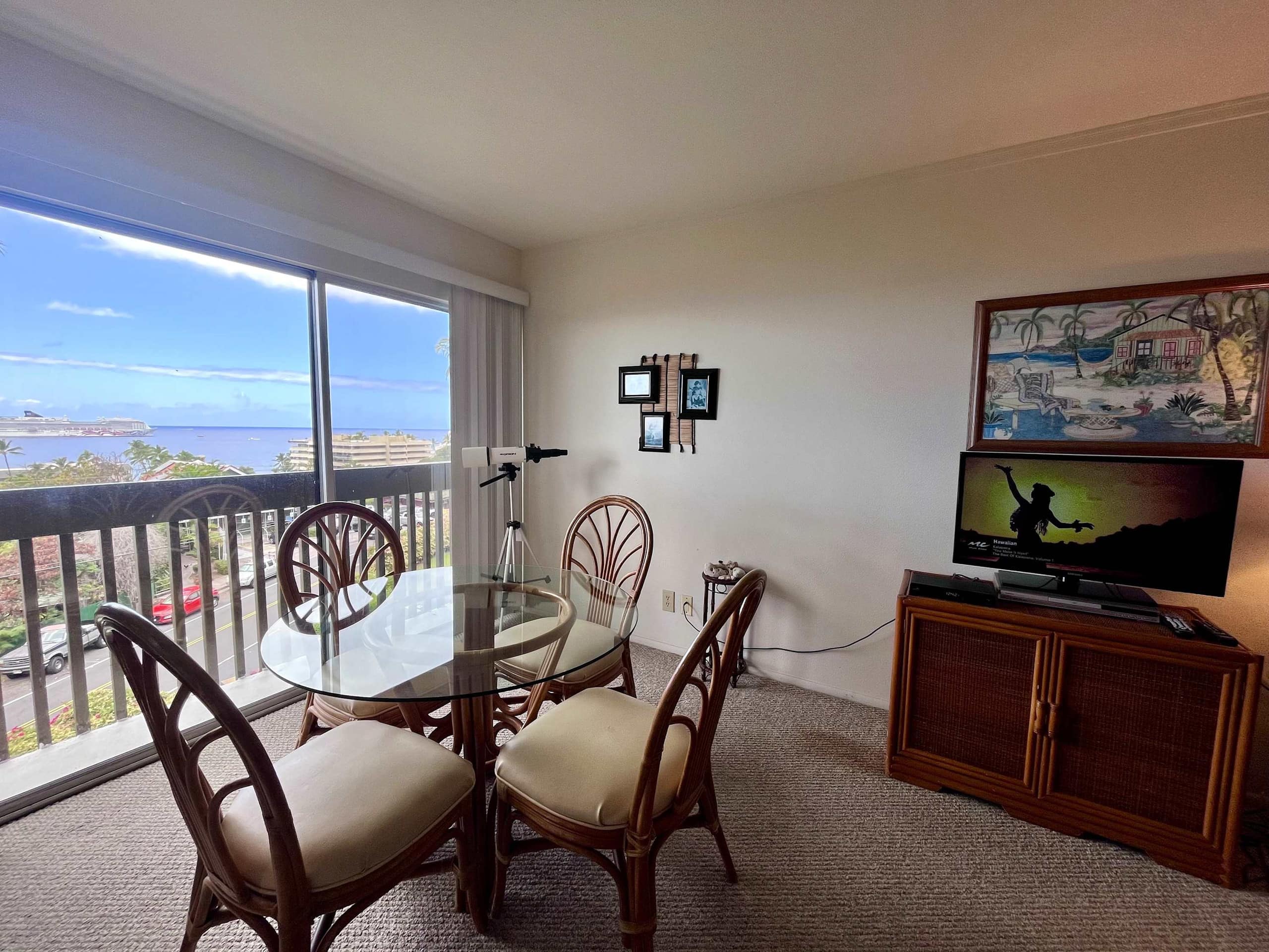 Condo in Kailua-Kona · ★4.43 · 1 bedroom · 2 beds · 1 private bath - Image 5