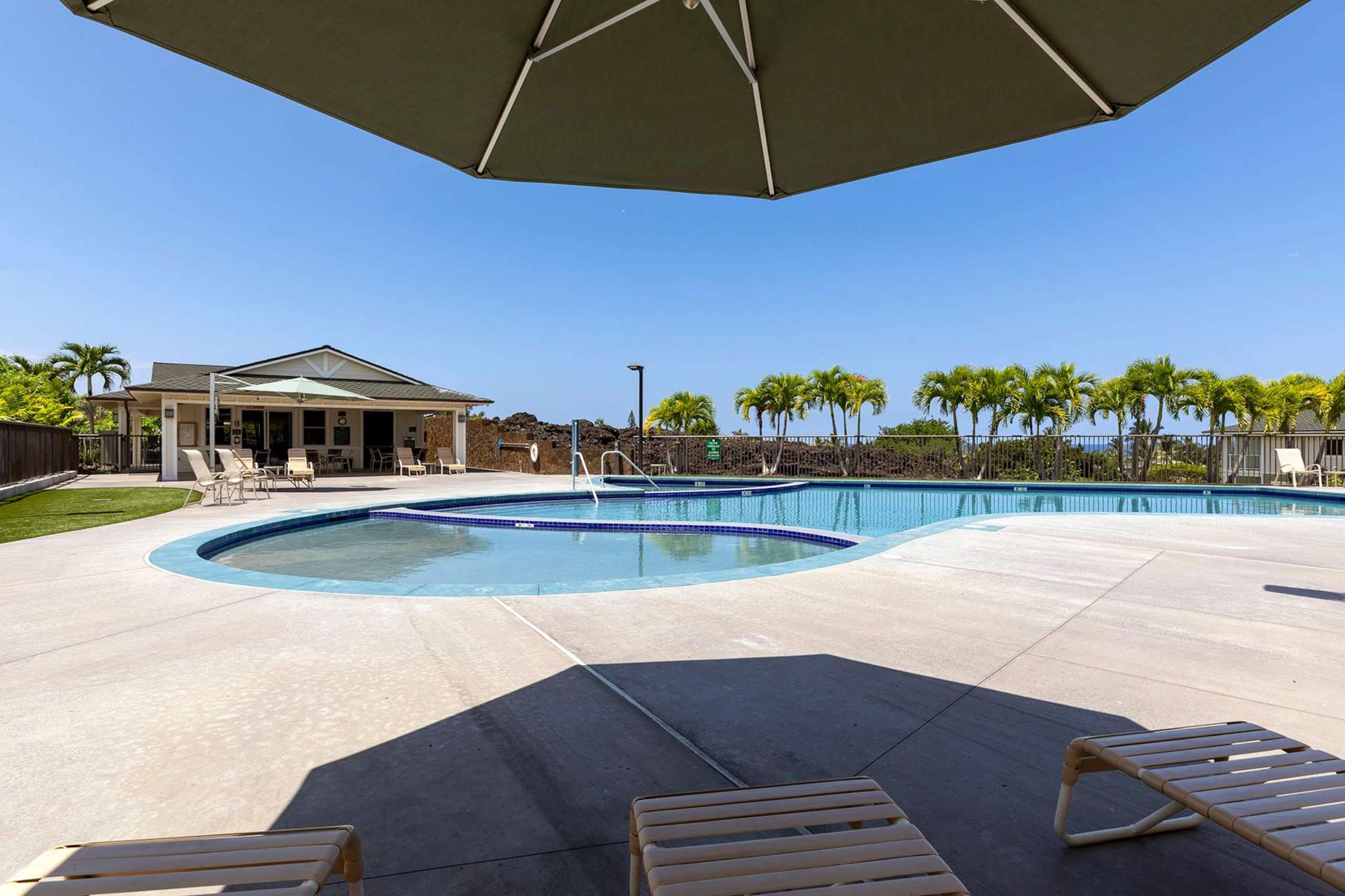 Townhouse in Kailua-Kona · ★4.84 · 3 bedrooms · 4 beds · 3 private baths - Image 35