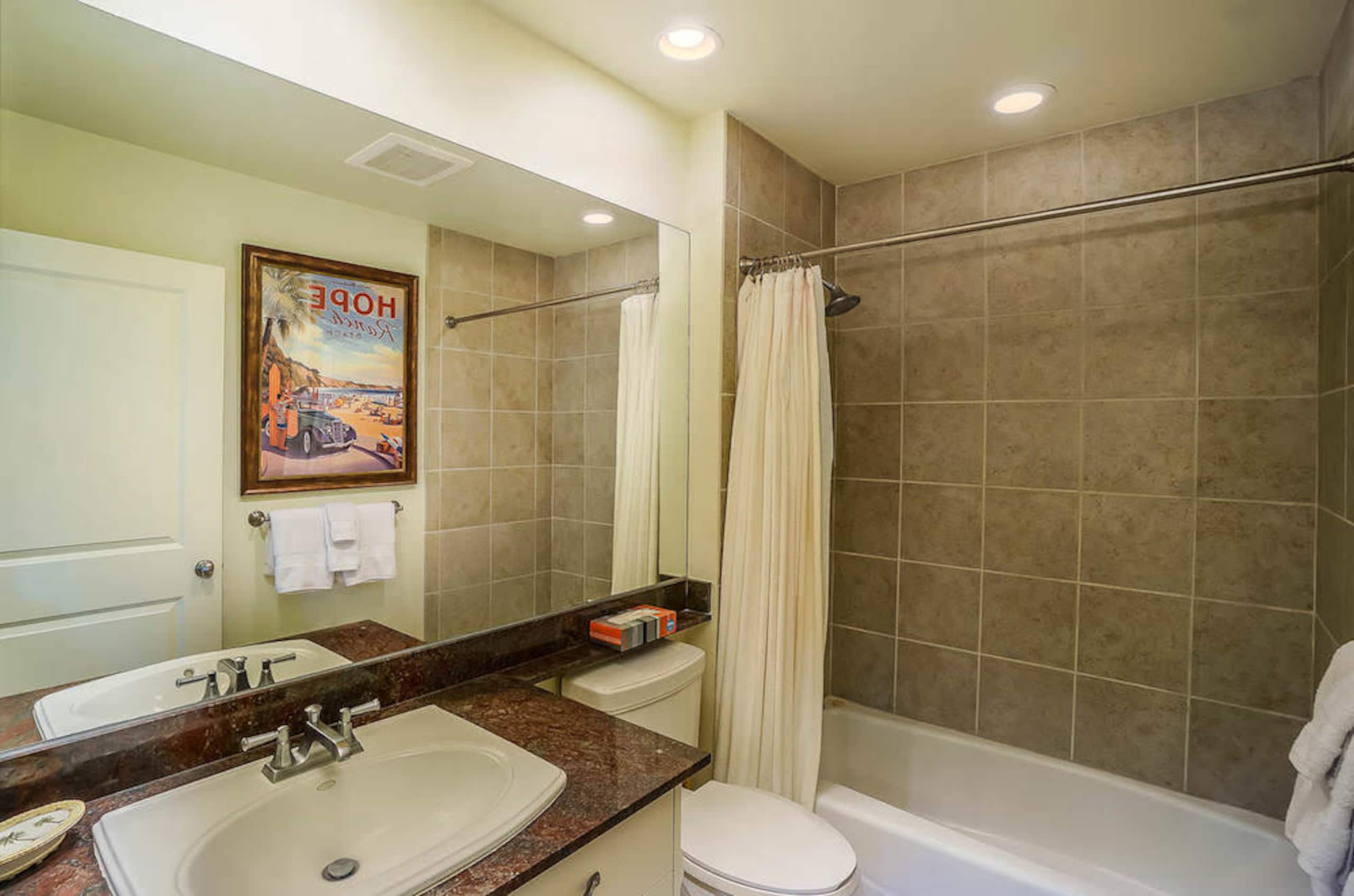 Townhouse in Kailua-Kona · ★4.84 · 3 bedrooms · 4 beds · 3 private baths - Image 9