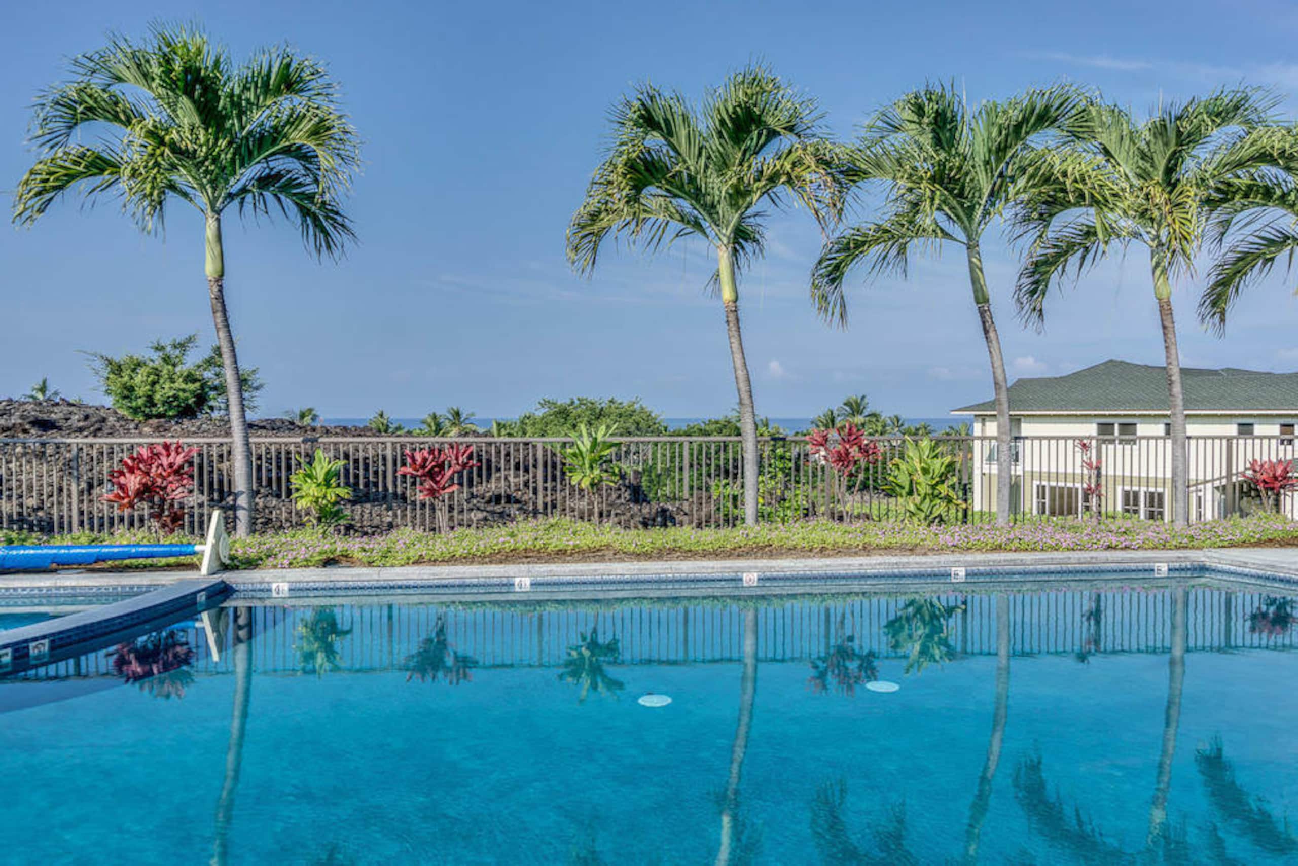 Townhouse in Kailua-Kona · ★4.84 · 3 bedrooms · 4 beds · 3 private baths - Image 20