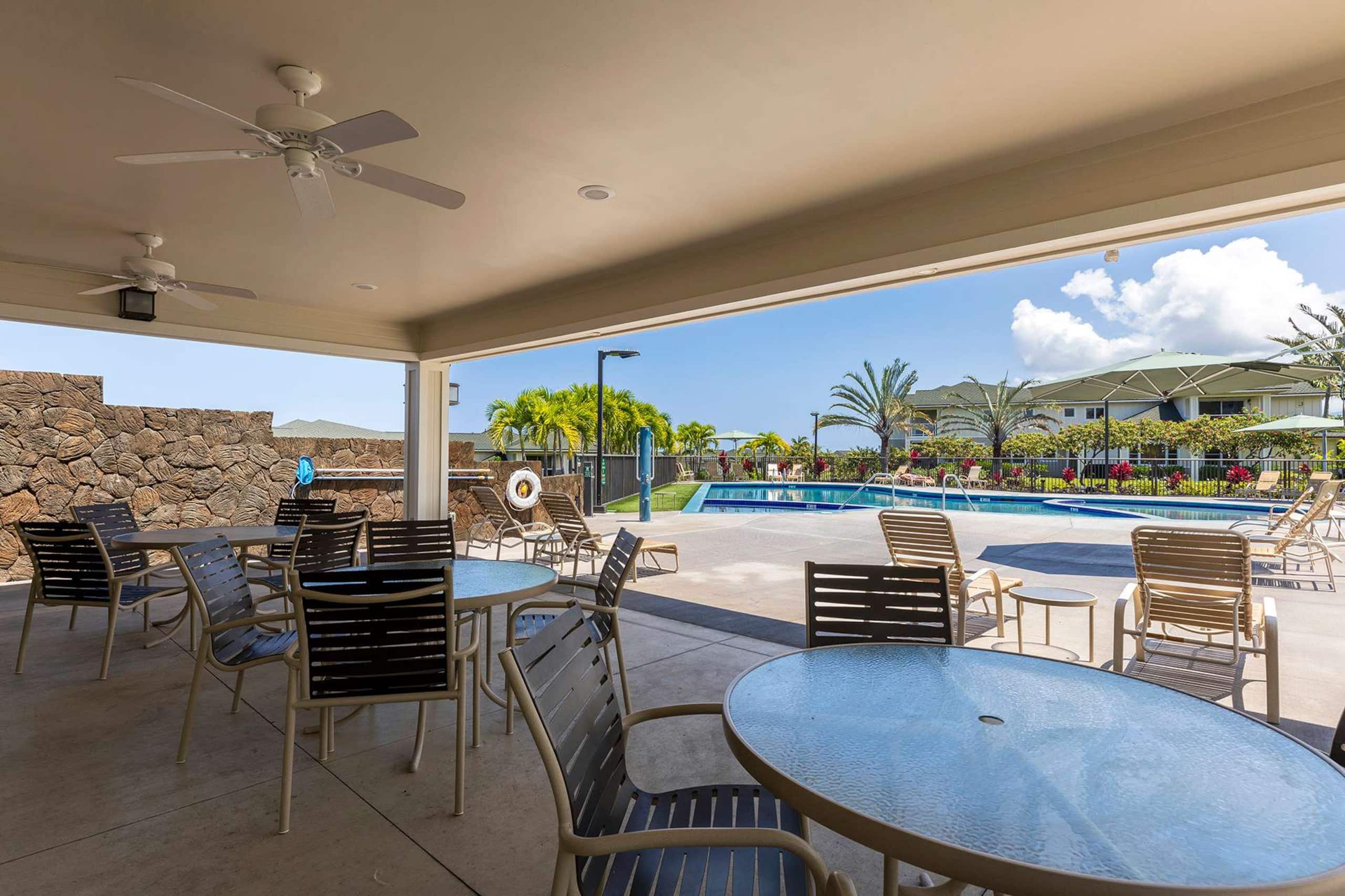 Townhouse in Kailua-Kona · ★4.84 · 3 bedrooms · 4 beds · 3 private baths - Image 36