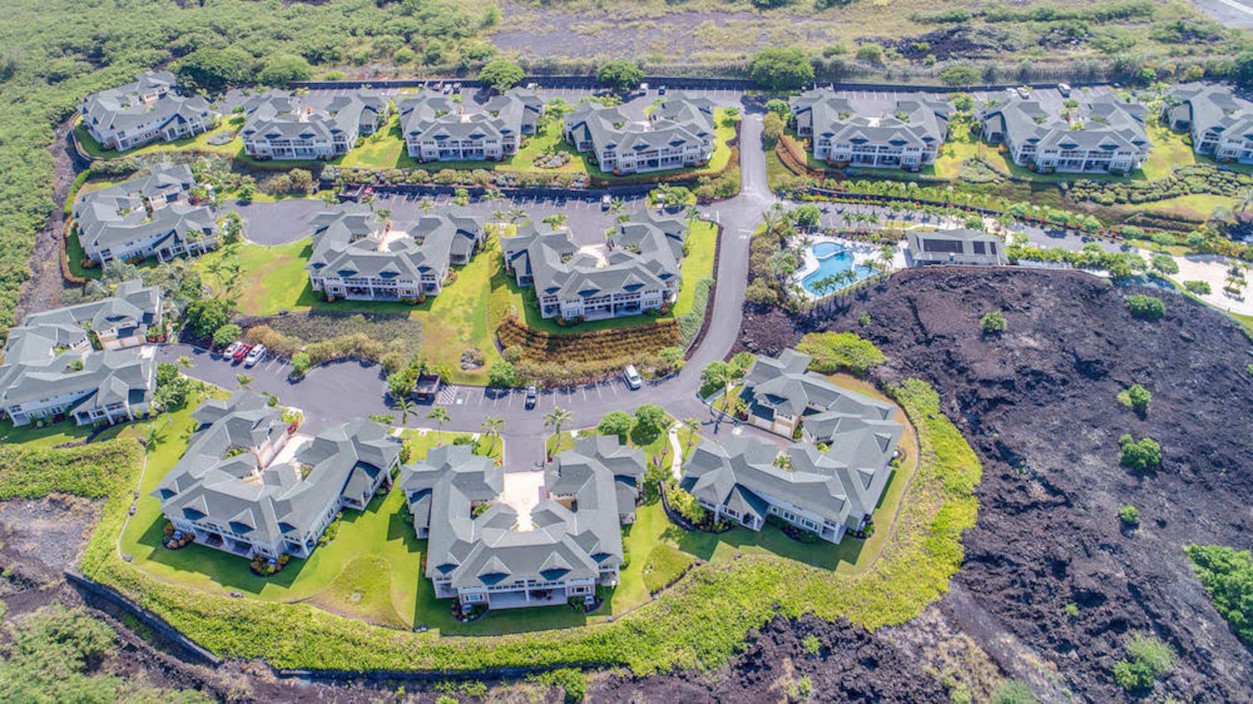 Townhouse in Kailua-Kona · ★4.84 · 3 bedrooms · 4 beds · 3 private baths - Image 26