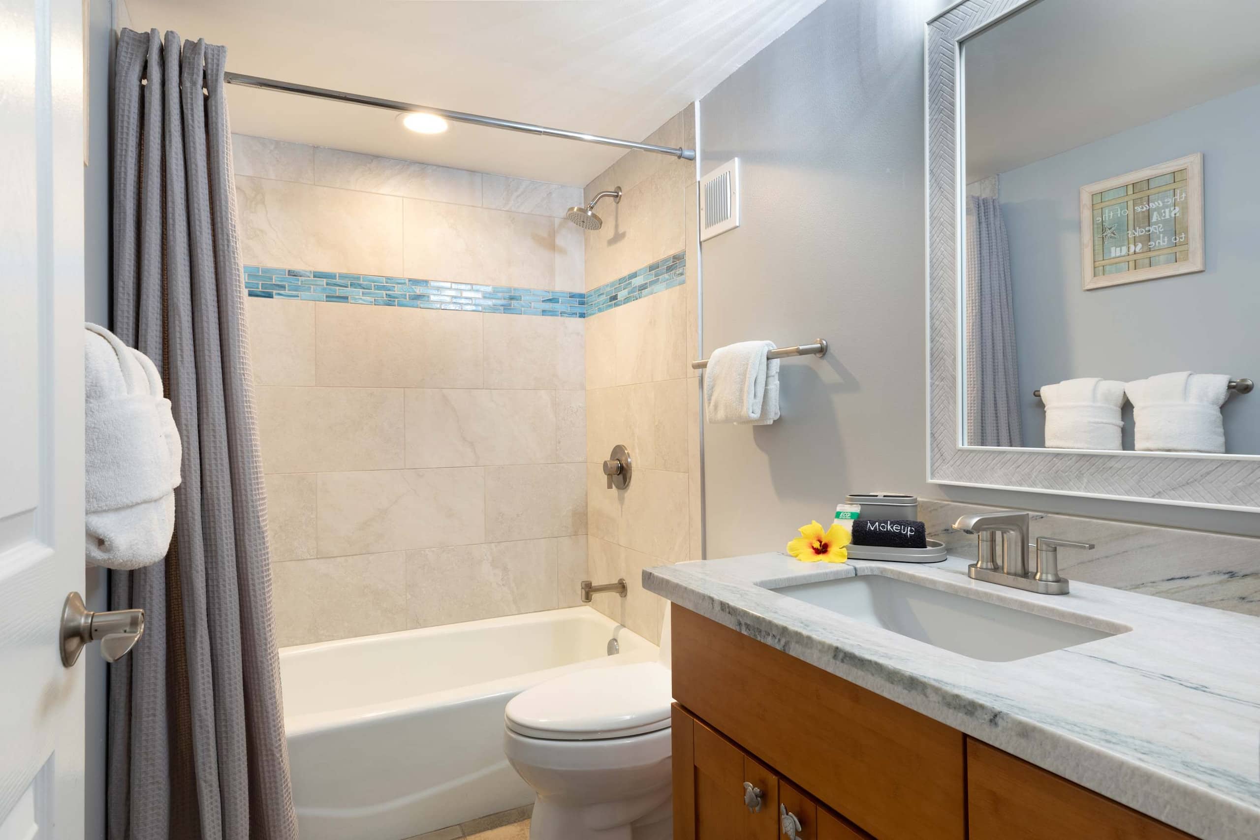 Condo in Kailua-Kona · ★4.8 · 2 bedrooms · 4 beds · 2 private baths - Image 33