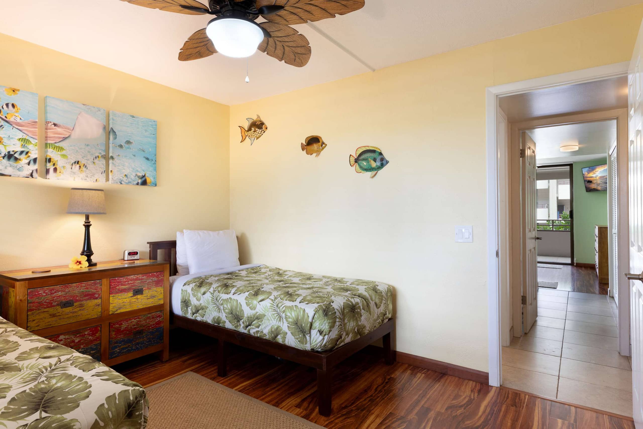 Condo in Kailua-Kona · ★4.8 · 2 bedrooms · 4 beds · 2 private baths - Image 31