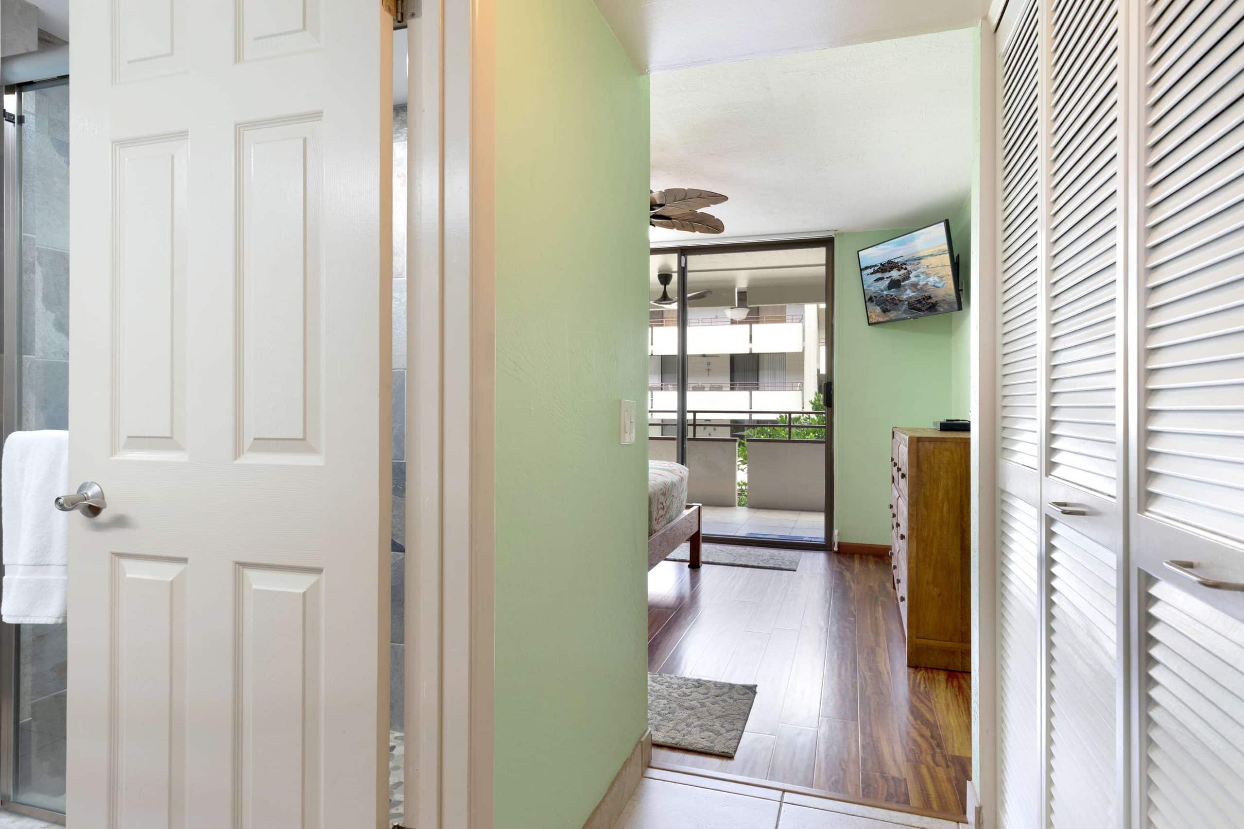 Condo in Kailua-Kona · ★4.8 · 2 bedrooms · 4 beds · 2 private baths - Image 27