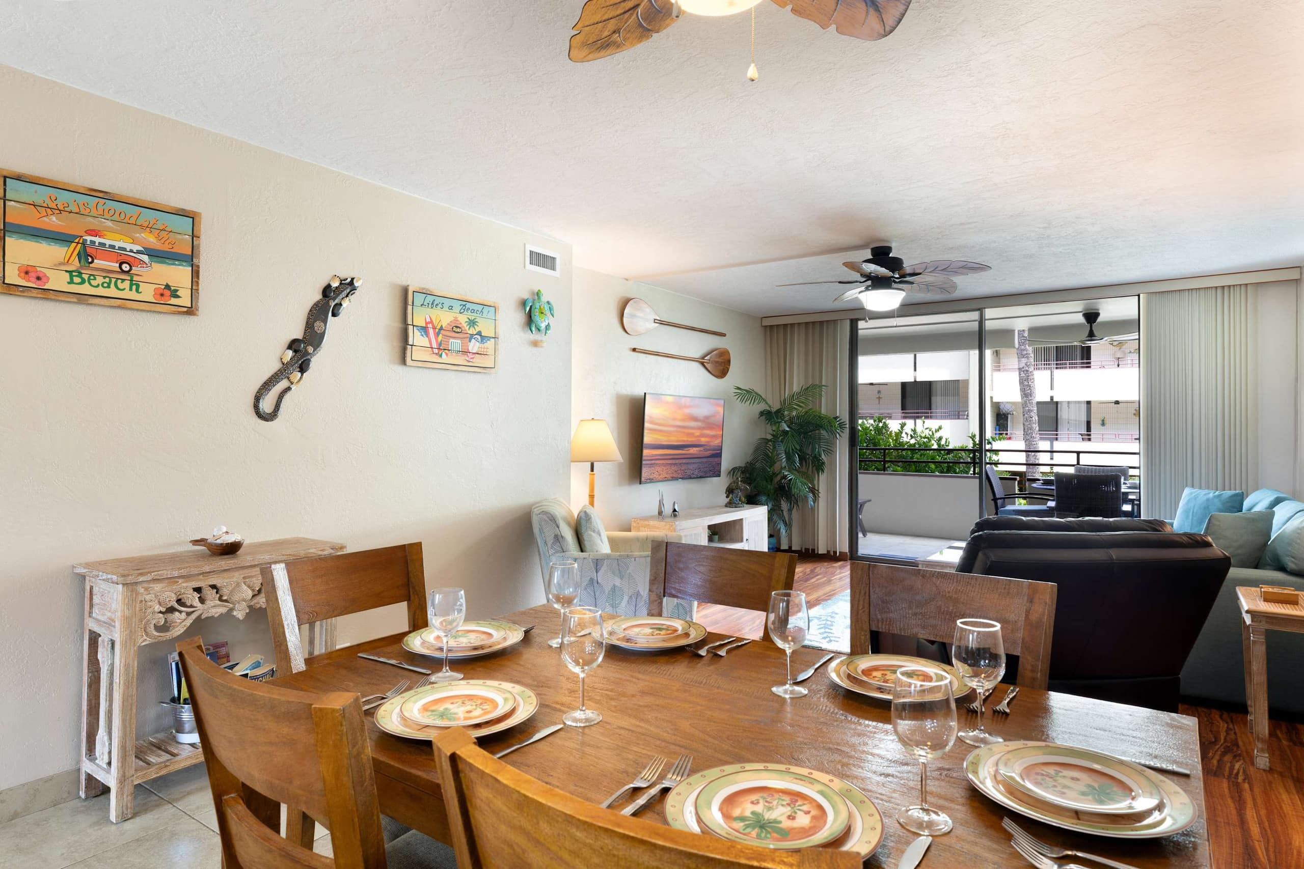 Condo in Kailua-Kona · ★4.8 · 2 bedrooms · 4 beds · 2 private baths - Image 18