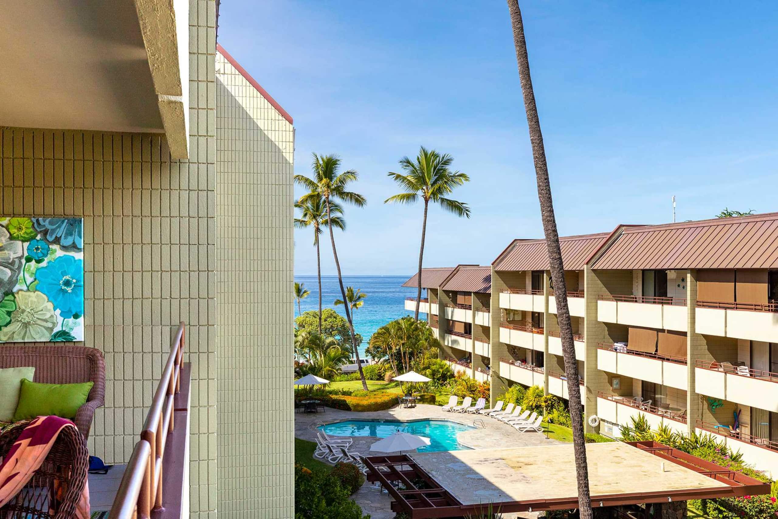 Condo in Kailua-Kona · ★4.79 · 2 bedrooms · 3 beds · 2 private baths - Image 6