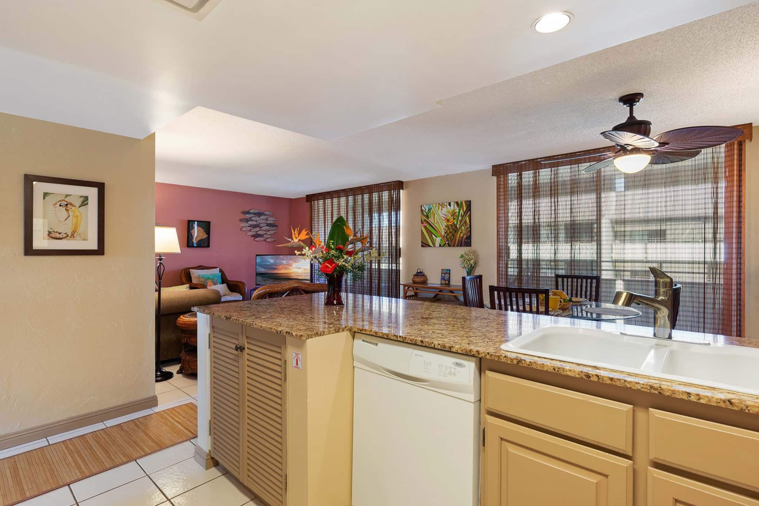 Condo in Kailua-Kona · ★4.79 · 2 bedrooms · 3 beds · 2 private baths - Image 13