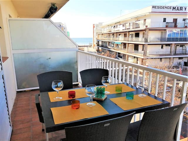 3361 monica 7, salatar, on 2nd beach line and the