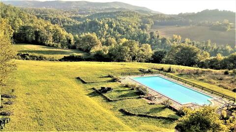 Large Farmhouse in Umbria -Swimming Pool -Cinema R
