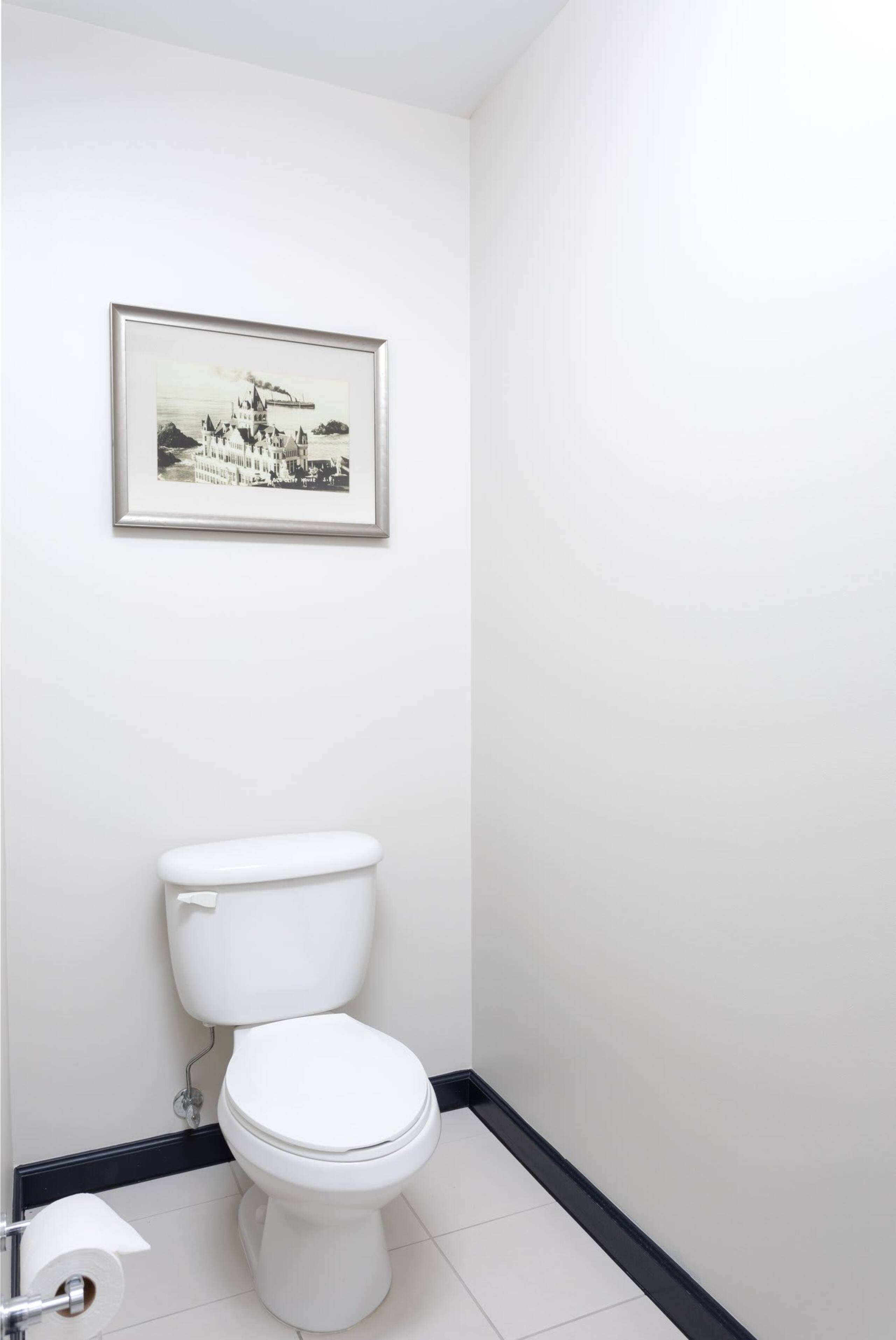 Resort in San Francisco · ★4.88 · 1 bedroom · 2 beds · 1 bath - Image 28