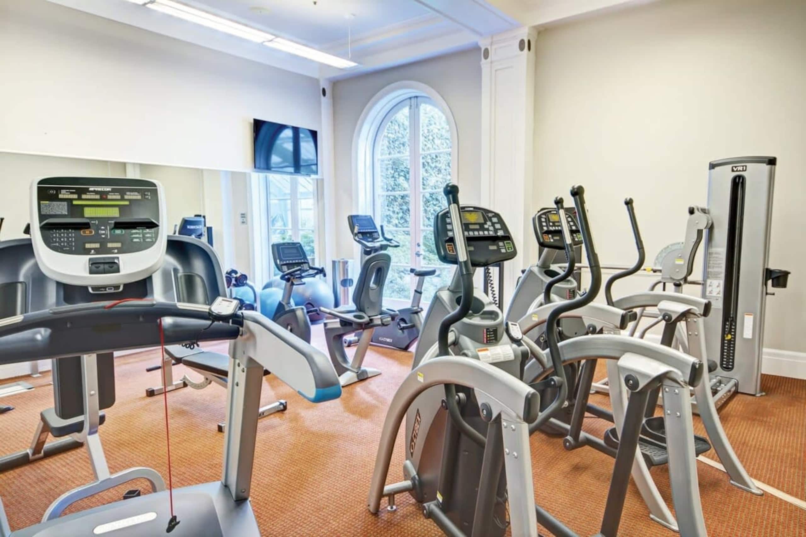Condo in San Francisco · ★4.88 · 1 bedroom · 2 beds · 1 bath - Image 10