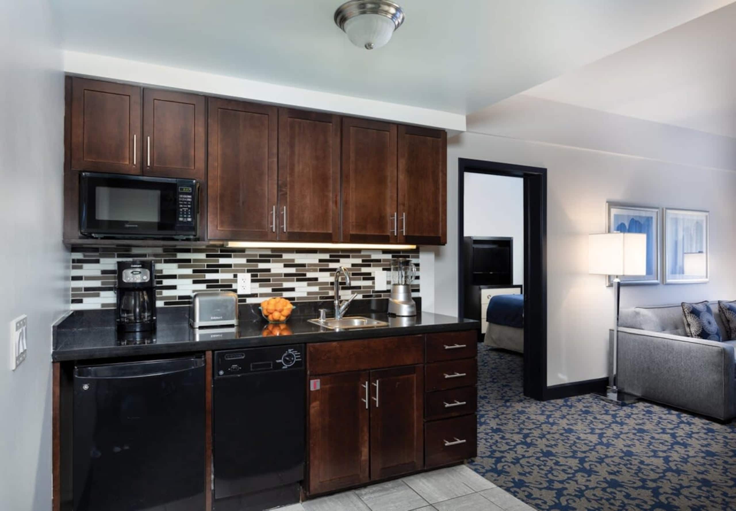 Condo in San Francisco · ★4.96 · 2 bedrooms · 3 beds · 1 bath - Image 20