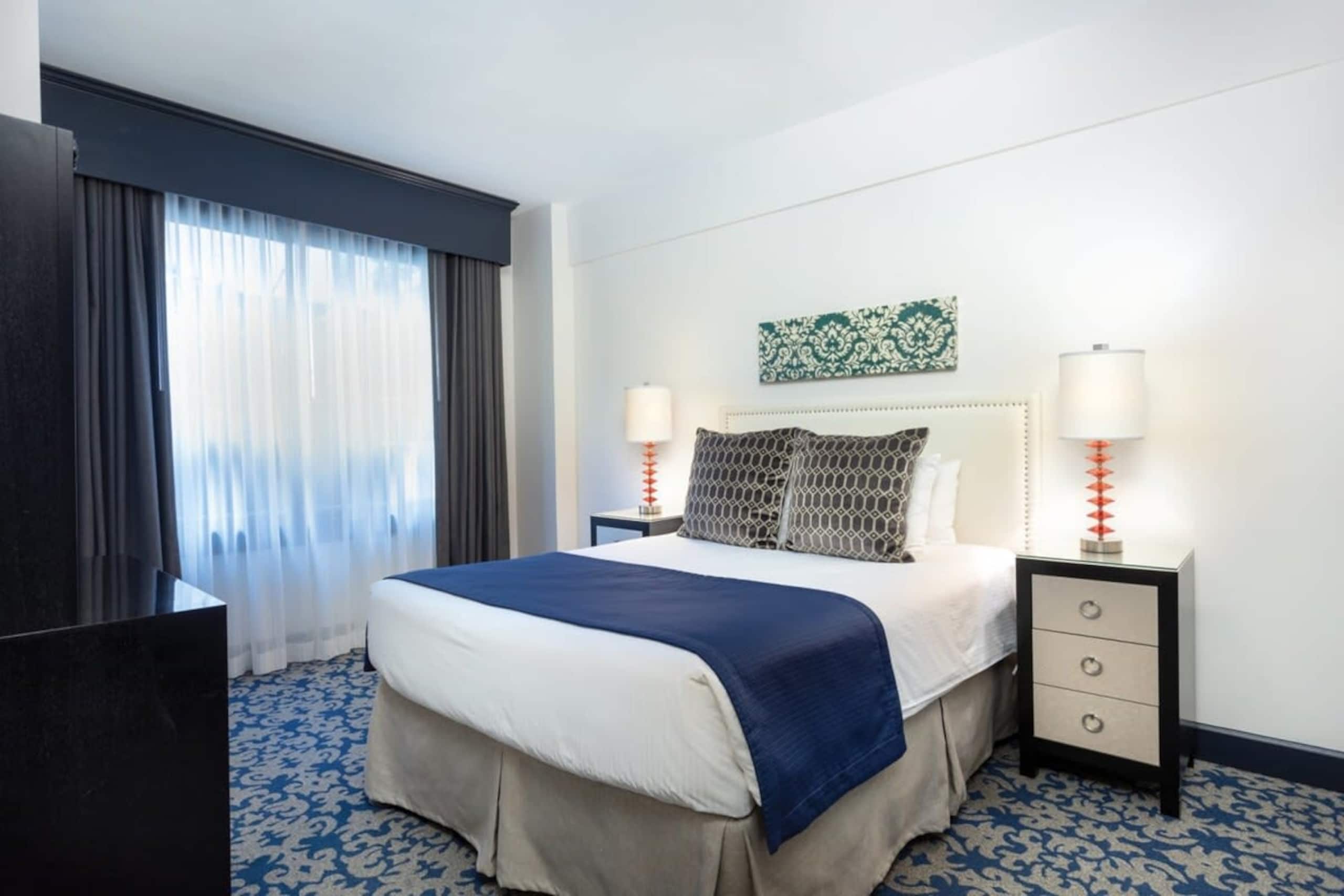 Condo in San Francisco · ★4.96 · 2 bedrooms · 3 beds · 1 bath - Image 22
