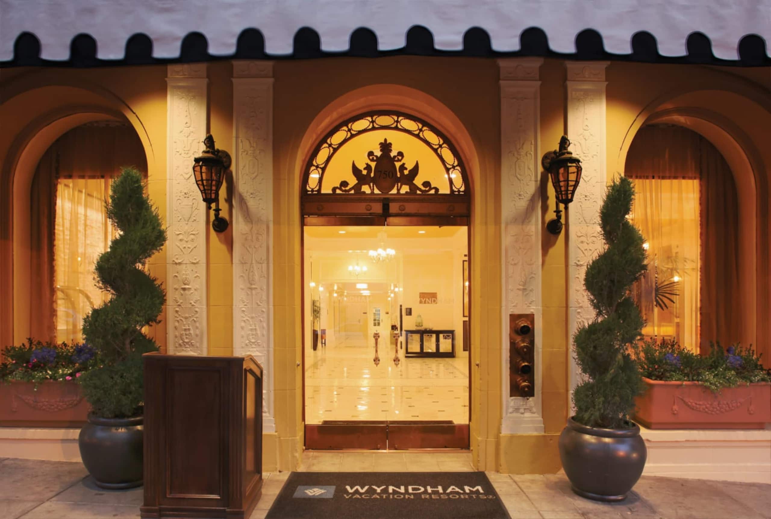 Resort in San Francisco · ★4.76 · 3 bedrooms · 3 beds · 2 baths - Image 4