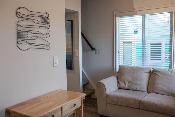 Creekside Pacific Coast Tiny House With Loft/view! - Avila Beach, CA