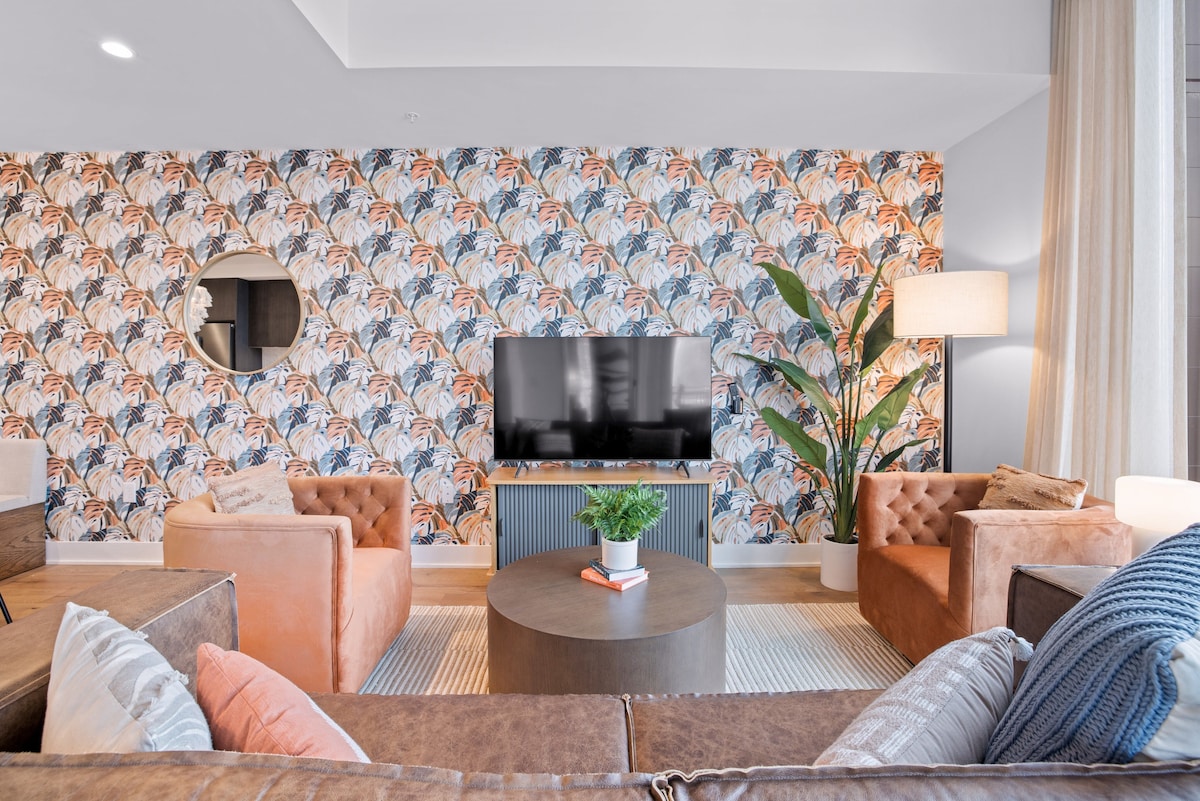 Radiant On Rainey | Knockout Views | Rooftop Pool