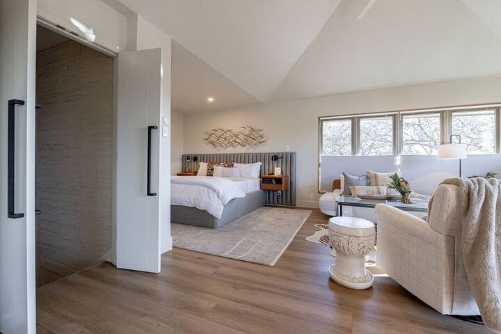 Modern Elegance, Chef’s Kitchen, Prime Austin Spot gallery image 2