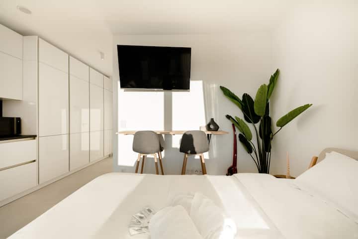 Cozy Studio Near Cloche D'or With Balcony & Wi-fi - Luxemburg (Stadt)
