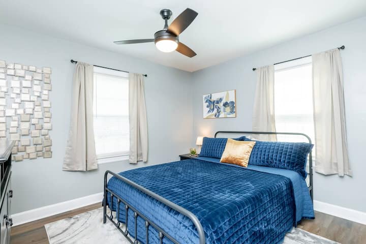 Pohodlná manželská posteľ