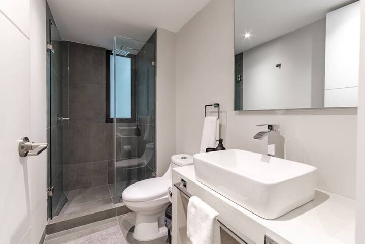 Stay in La Roma, the heart of Mexico City gallery image 2