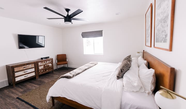 Chumba kikuu cha ghorofa (mfalme)