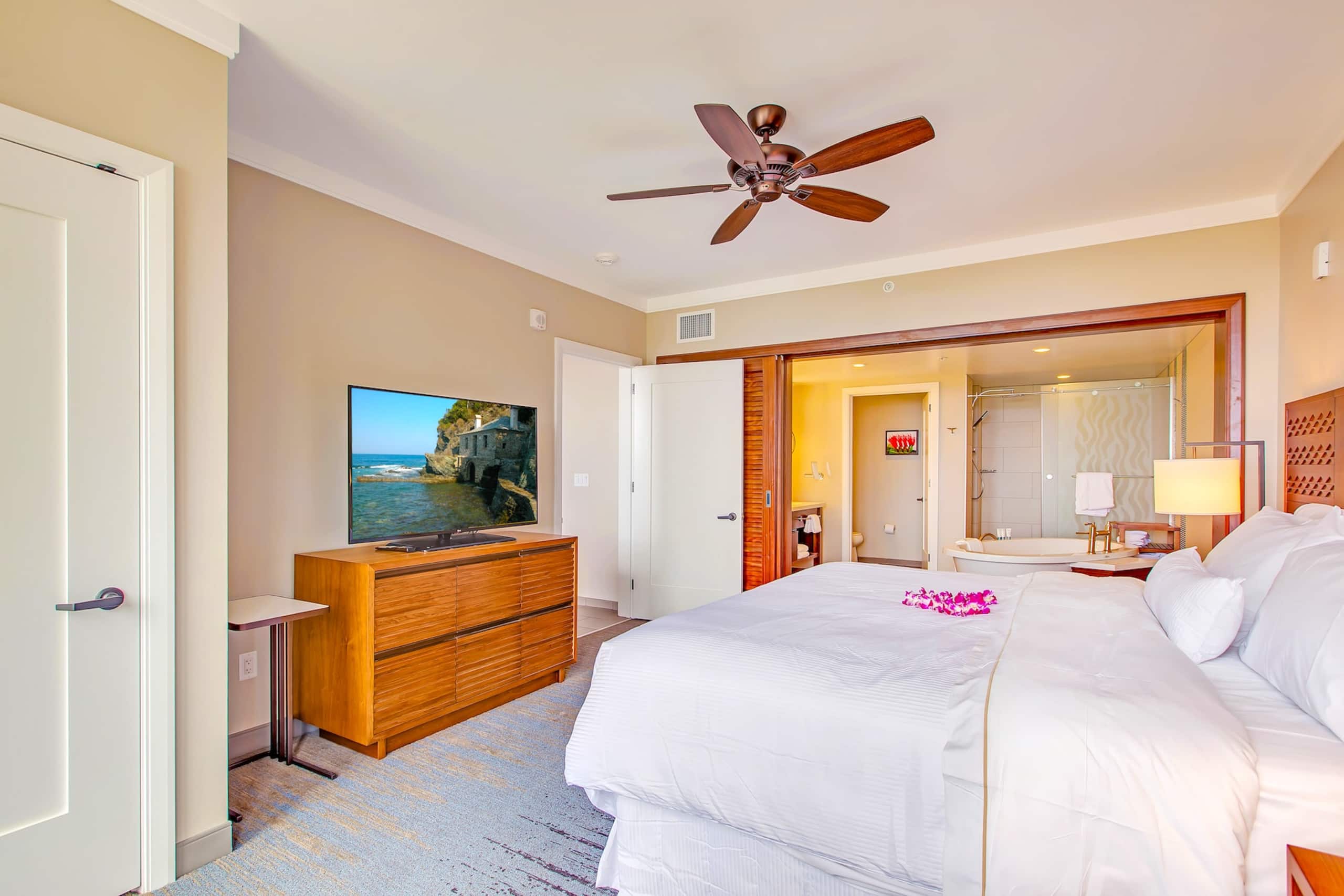 Condo in Lahaina · ★4.8 · 3 bedrooms · 4 beds · 2 baths - Image 14