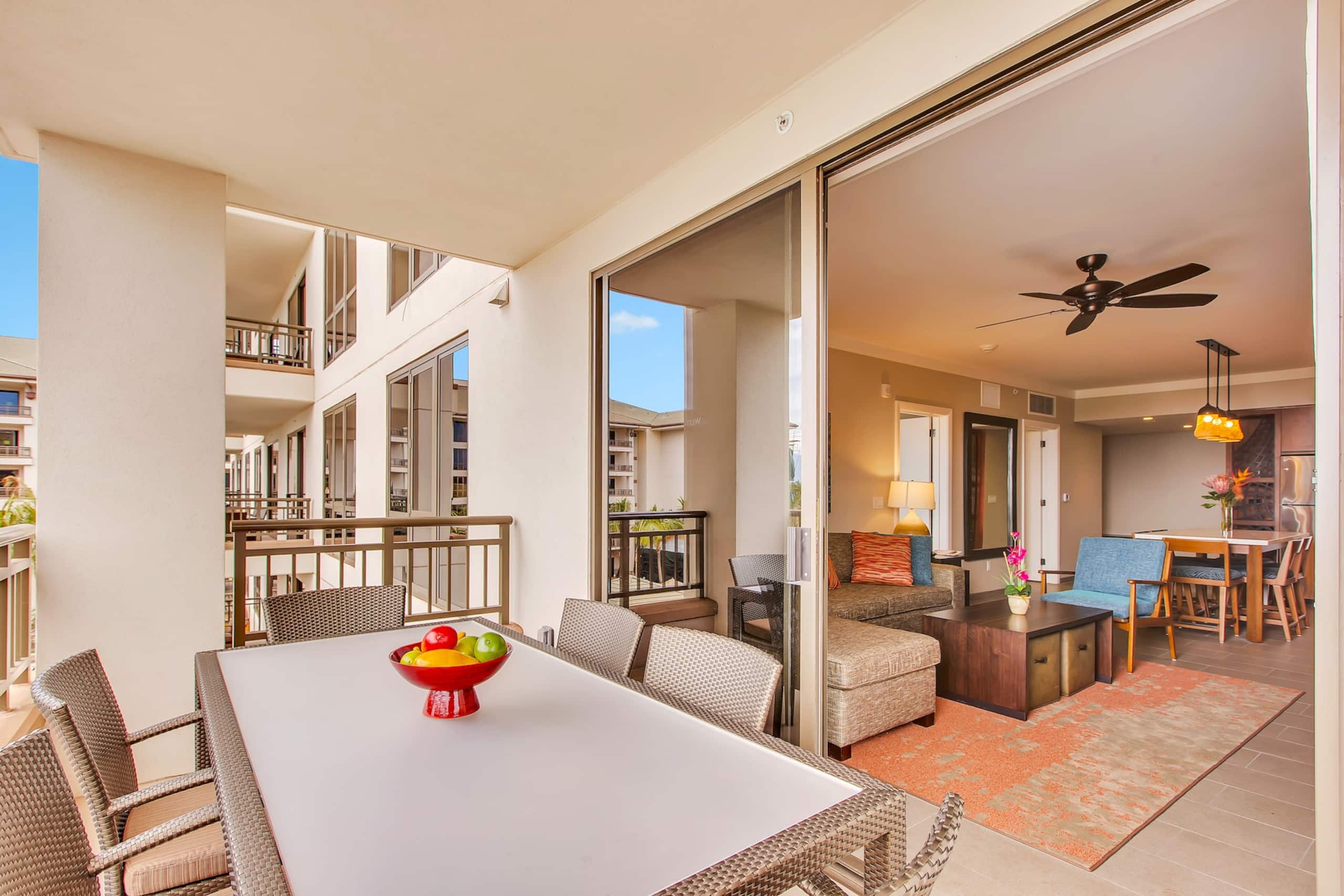 Condo in Lahaina · ★4.8 · 3 bedrooms · 4 beds · 2 baths - Image 11
