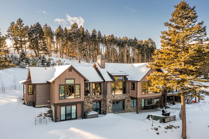 Elk Haven Ranch-Gorgeous home in Bridger Canyon on - Houses for Rent in ...