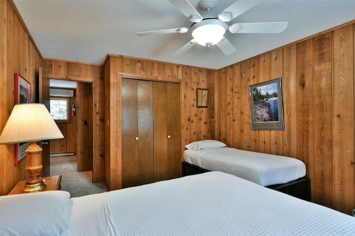 Virginia Beach #8's second bedroom has a queen and a twin.