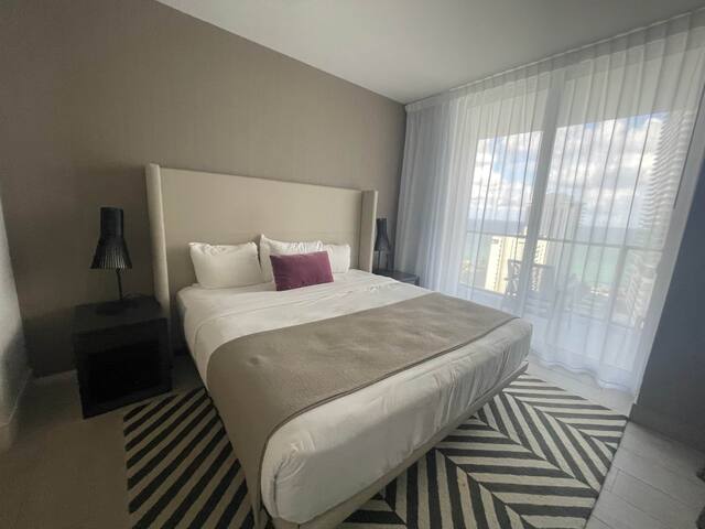 Ocean View 2 B/2B unit in luxury Condo Hotel gallery image 4