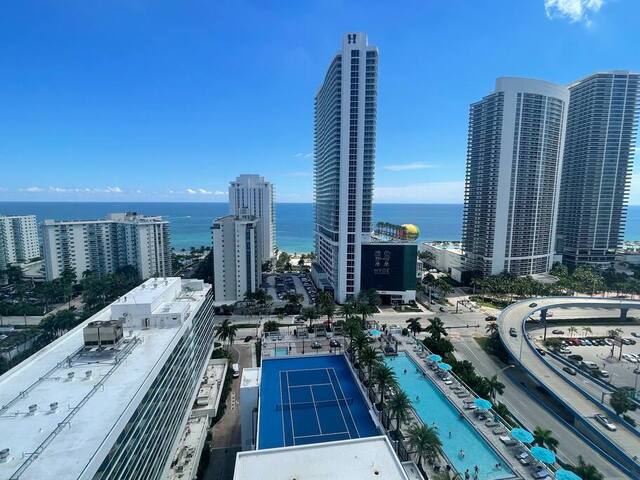 Ocean View 2 B/2B unit in luxury Condo Hotel gallery image 2