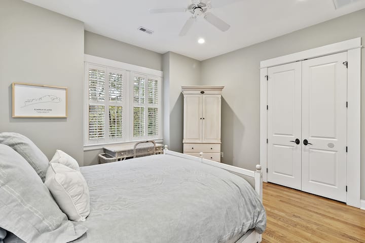 Divguļamā guļamistaba (Queen