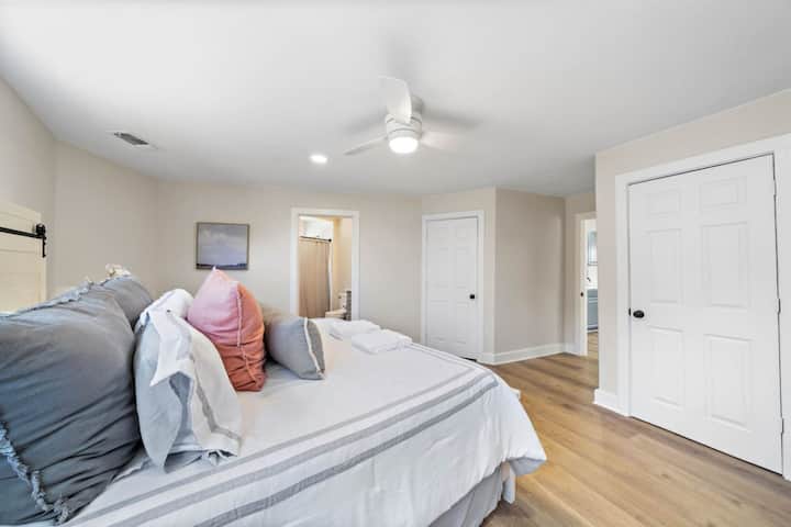 Cette chambre dispose d'un lit King Size