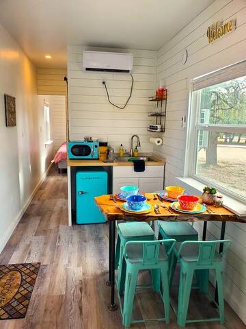 The Container Retreat @ 290 Wine Trail managed Airbnb listing 3