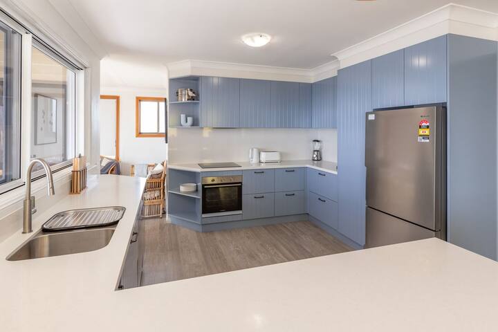 30 Becker gallery image 5