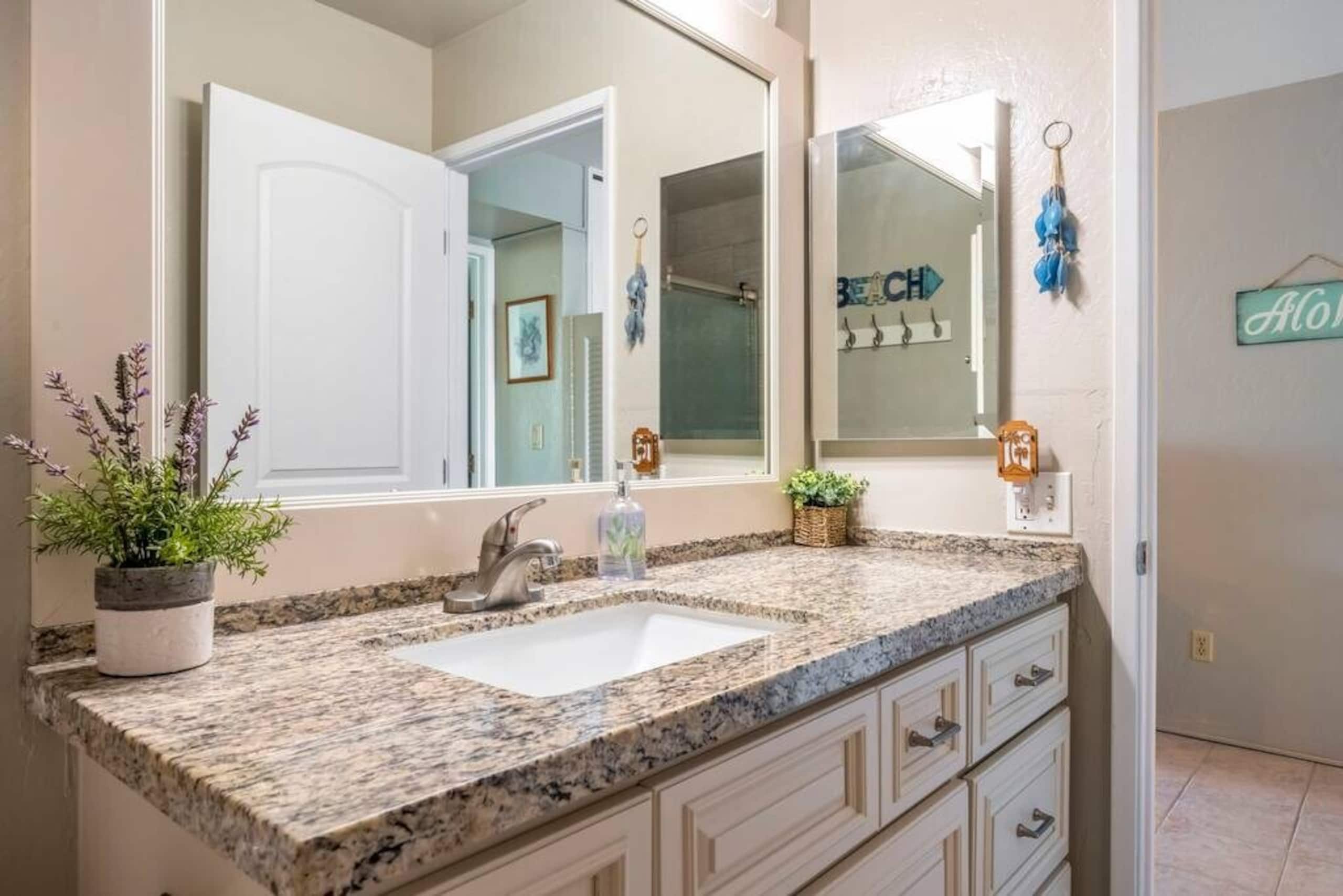 Condo in Kihei · ★4.95 · 1 bedroom · 1 bed · 1 bath - Image 34