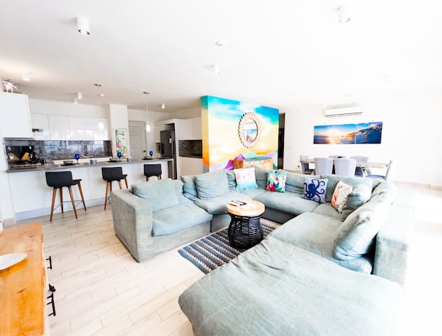 Playa Caracol Rentals managed Airbnb listing 1