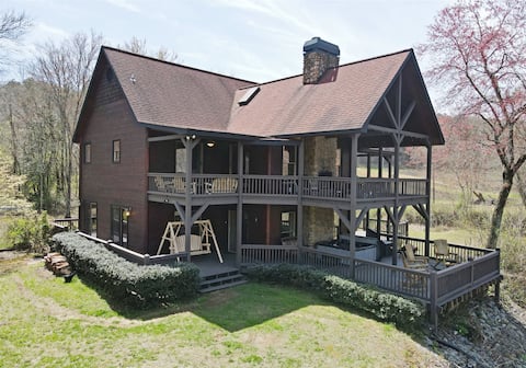 River Ridge Retreat-Ocoee riverfront-5br/3ba