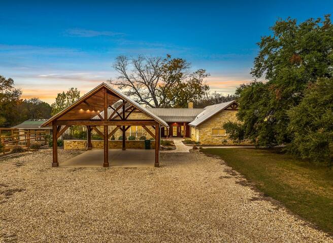 Waco Vacation Rentals managed Airbnb listing 1